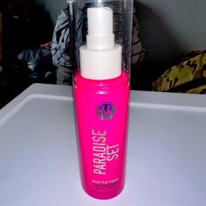 BH cosmetics, setting spray, brand, new, never used